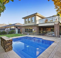 Hampton Haven with Pool for families and a max of 8 adults. - Mackay Tourism