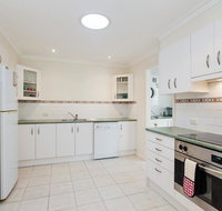 Happy Tails'  55 Pantowora Street - pet friendly air conditioned - Mackay Tourism
