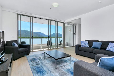 Harbour Lights Apartments - Mackay Tourism 0