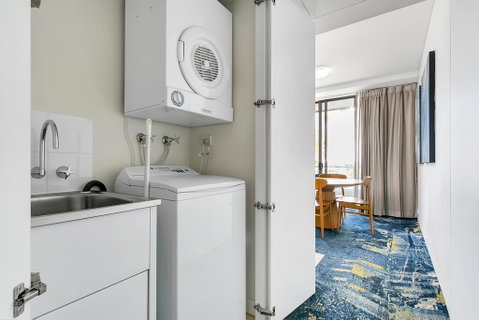 Harbour Lights Apartments - Mackay Tourism 1