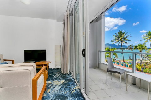 Harbour Lights Apartments - Mackay Tourism 3