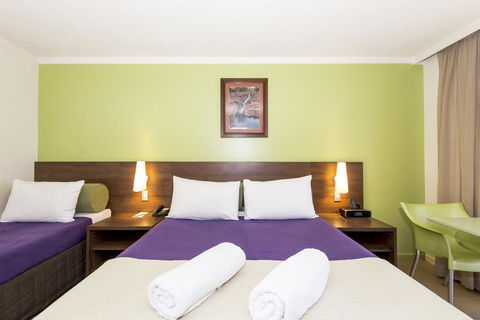 Hedland Hotel - Mackay Tourism 2