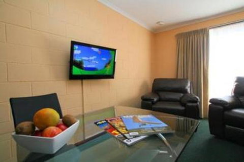 Heemskirk Motor Hotel - Mackay Tourism 3