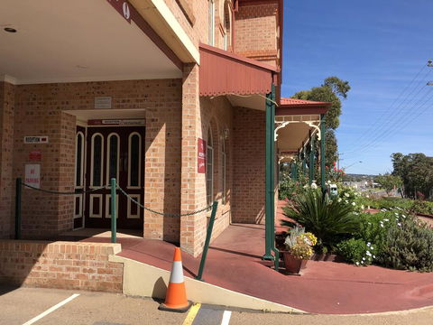 Heritage Motor Inn Goulburn - Mackay Tourism 2