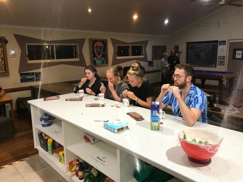 Hervey Bay Flashpackers - Mackay Tourism 2
