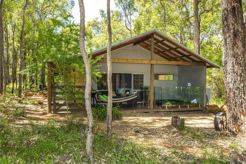 Hidden Valley Eco Spa Lodges & Day Spa - Mackay Tourism 0