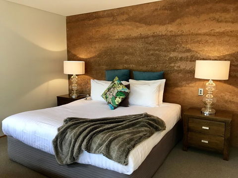 Hidden Valley Forest Retreat - Mackay Tourism 1