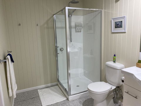 Hideaway On Hume #2 - Mackay Tourism 3