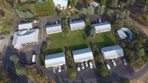 Hill End Lodge - Mackay Tourism 0