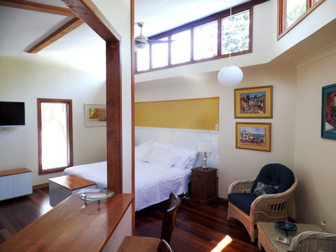 Hilltop B&B - Mackay Tourism 1