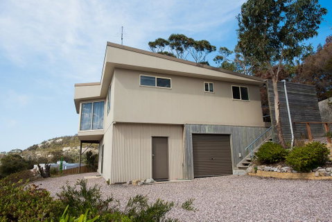 Hilltop Haven - Mackay Tourism 0
