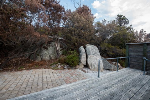 Hilltop Haven - Mackay Tourism 3