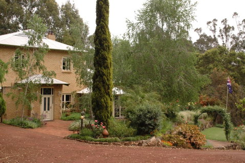 Holberry House - Mackay Tourism 1