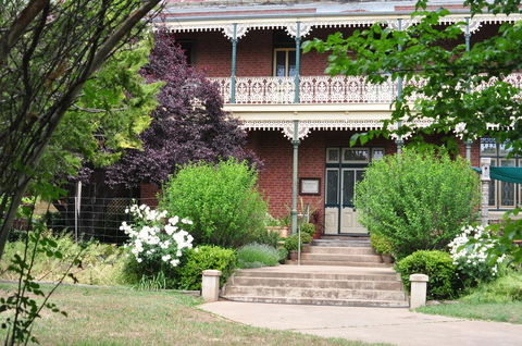 Holmhurst Guest House - Mackay Tourism 2