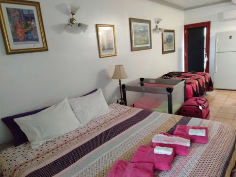Homestay At Julie's - Mackay Tourism 1