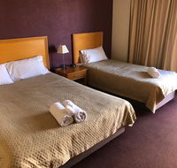 Horse  Jockey Hotel Motel - Mackay Tourism