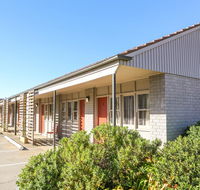 Hotel Canobolas Motel and Units - Mackay Tourism