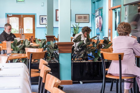 Hotel Gosford - Mackay Tourism 1