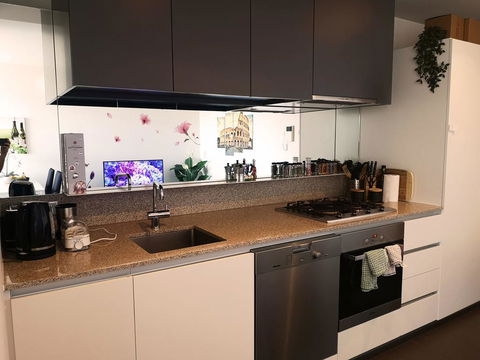 Italian Style Apartment - Mackay Tourism 3