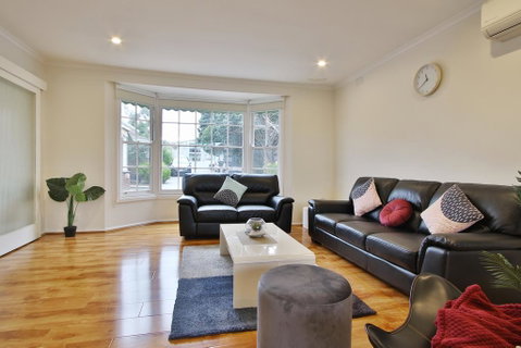 Ivy Units Glen Waverley - Mackay Tourism 3