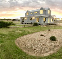 Jackaleah Farm Stay - Mackay Tourism