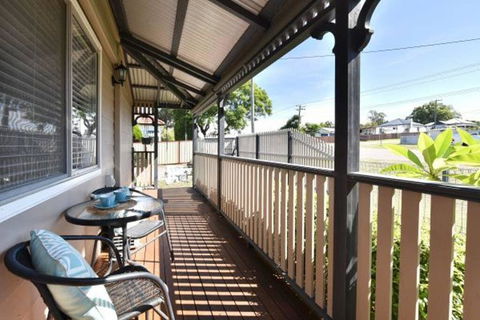 Jasmine Cottage - Mackay Tourism 1