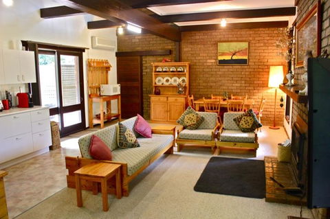 Kaighins Place - Mackay Tourism 0