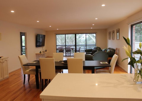 Kanburra House - Mackay Tourism 0