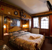 Karelia Alpine Lodge - Mackay Tourism