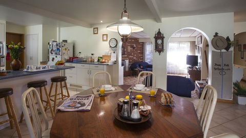 Kathys Place Bed And Breakfast - Mackay Tourism 1