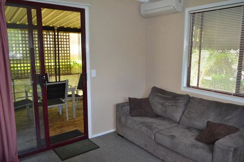 Kedron Cottages - Mackay Tourism 2