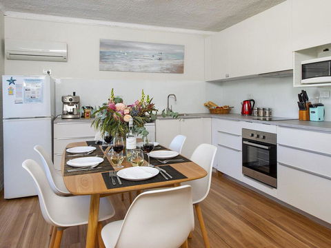 Kendalls Beach HideAway - 3 Nights For Price Of 2 During Winter Months - Mackay Tourism 3