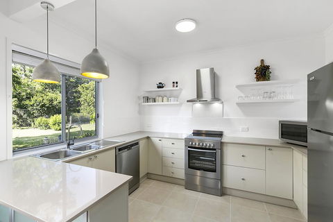 Kenilworth Boutique Accommodation - Mackay Tourism 2