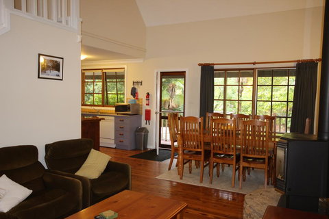 Kiah Cottage - Mackay Tourism 3