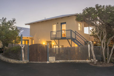 Kilifi Beach House - Mackay Tourism 1