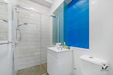 KOZYGURU Kings Cross SKY GARDEN Studio CBD - Mackay Tourism 0