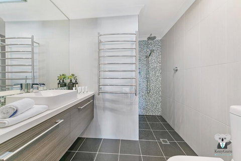 KOZYGURU ROZELLE COSY DREAM HOLIDAY HOME 3 BED HOUSE + FREE NRZ196 - Mackay Tourism 2