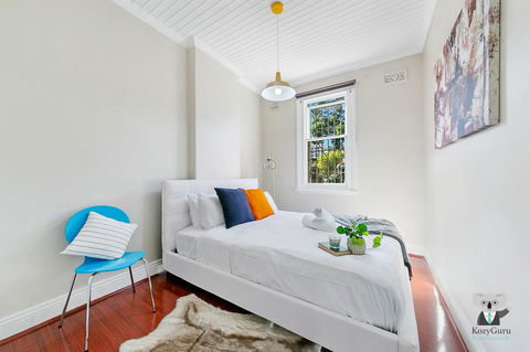 KOZYGURU SYDNEY CBD DARLINGHURST SPLIT LEVEL 2 BEDROOM TOWNHOUSE NDA023 - Mackay Tourism 2