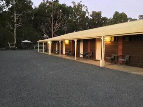 Kyabram Country Motel - Mackay Tourism 1