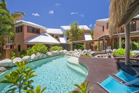 L'Auberge Noosa - Mackay Tourism 2