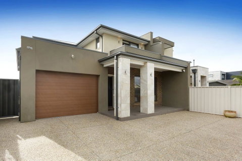 LA DOLCE VITA RETREAT - RYE - Mackay Tourism 0