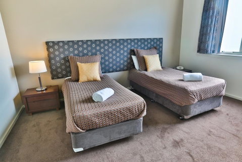 Lady Bay Resort - Mackay Tourism 1