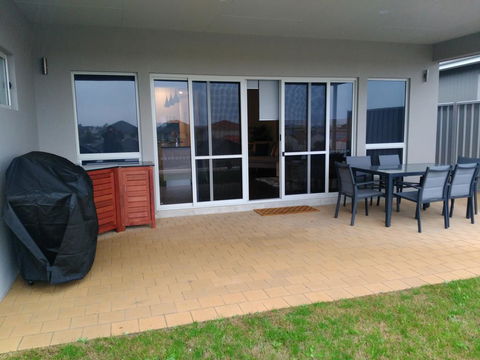 Laguna View - Mackay Tourism 1