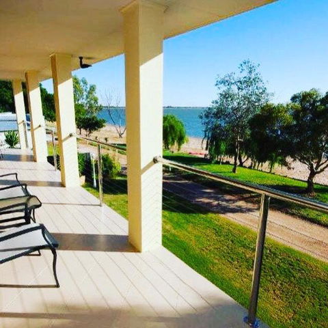 Lake Boga Waterfront Holiday House - Mackay Tourism 3