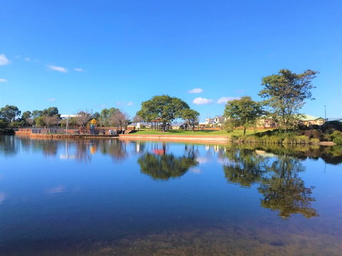 Lakeside Fun House Near The Swan Valley - Mackay Tourism 2