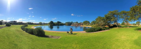 Lakeside Fun House Near The Swan Valley - Mackay Tourism 1