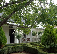 Lauristina Guest House - Mackay Tourism