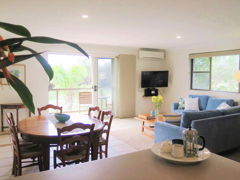 Lawson Beachfront - Mackay Tourism 2