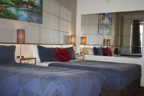 Leagues Motel - Mackay Tourism 1