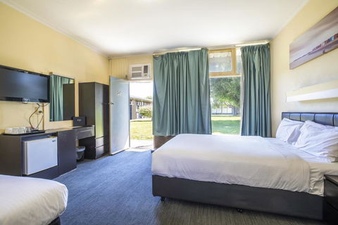 Links Hotel - Mackay Tourism 3